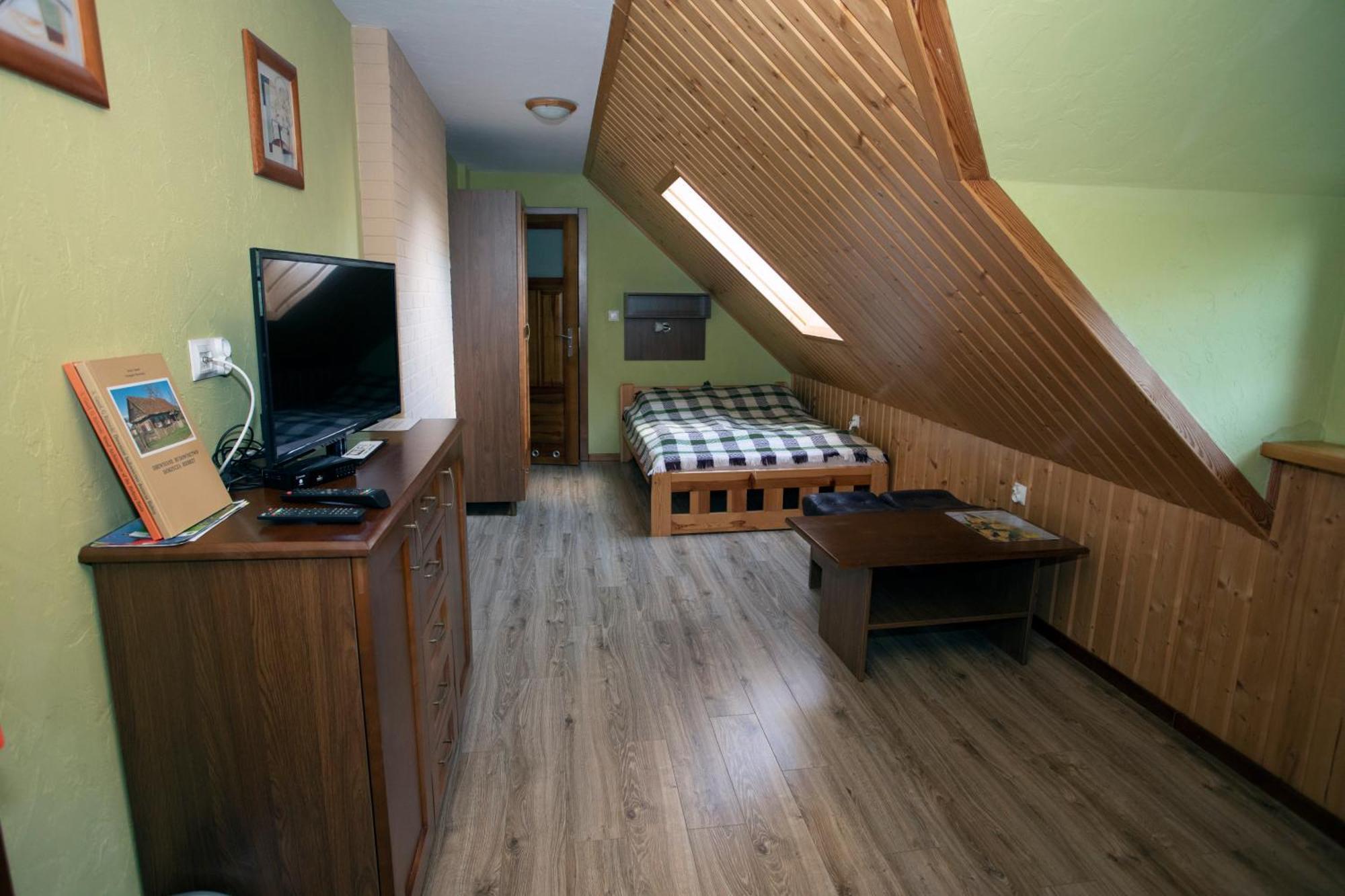 Villa Dom Pod Lipa à Jaminy Extérieur photo