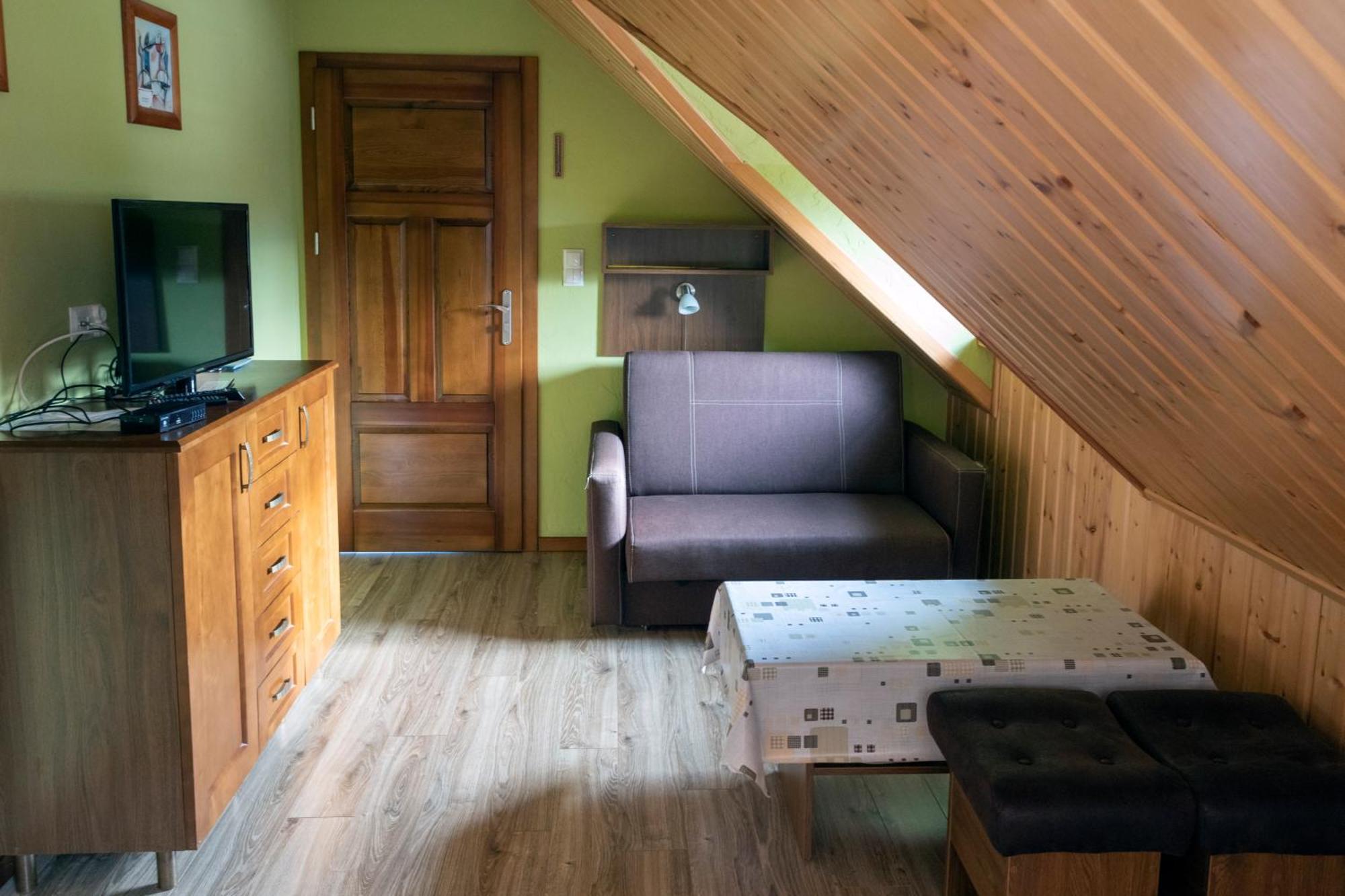 Villa Dom Pod Lipa à Jaminy Extérieur photo