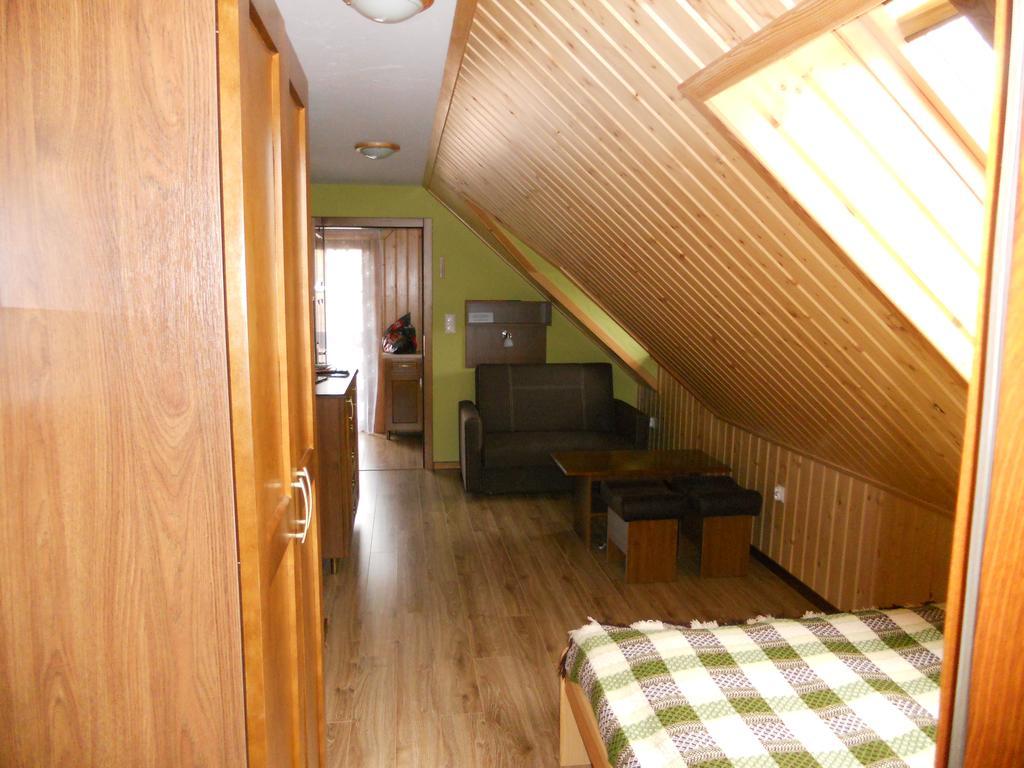 Villa Dom Pod Lipa à Jaminy Extérieur photo