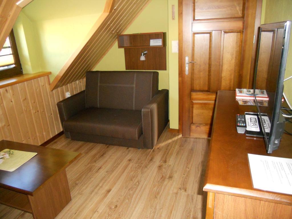 Villa Dom Pod Lipa à Jaminy Extérieur photo